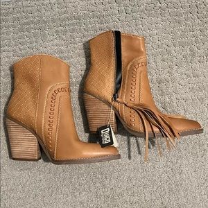 Dingo NWT Cowgirl Leather Booties